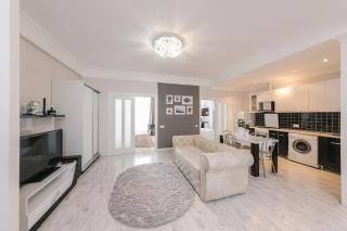 The Base Apartments - Chişinău - 5