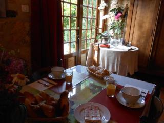 CHAMBRES d'HOTES LE ROUSSEL - 3