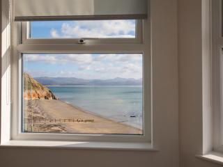 The Towers - Ardudwy - 6