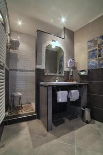 Hôtel Le Mas des Ecureuils - Aix-en-Provence - 1