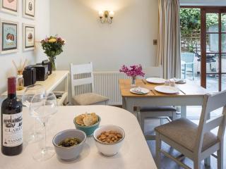 Lakeside Cottage - 6