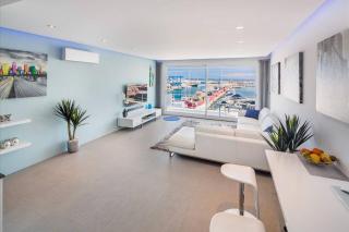 Modern Frontline Puerto Banus Apartment M2 - Marbella - 3