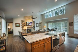 11R Spring Meadow Retreat - Wawona - 5