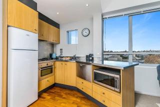 One Bedroom Apartment - Pool, Gym & Tennis Courts! - Auckland - 5