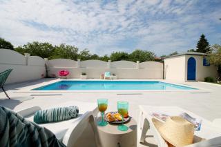 VILLA TUGARKA private pool, fitness, play-house, great for families, max 6 per. - Tugare - 0