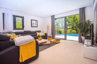 Villa Zora -luxurious villa with heated pool, sauna, 4 bedrooms, 10 persons max - Omiš - 4