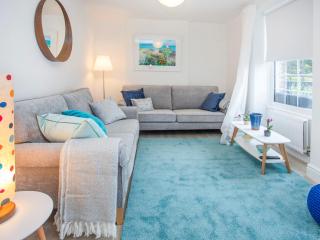 Bryn Teg Cottage - 2