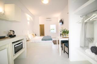 Apanomeria Boutique Residence - Oia - 3