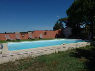 Gites et Roulottes Du Grand Puits - Saint-Laurent-dʼAigouze - 6
