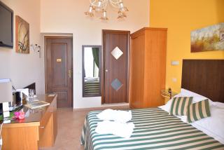 Hotel "La Pensione Svizzera" - Taormina - 1