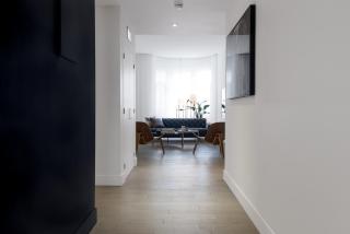 Luxurious Home - 2 bedrooms with ensuite bathrooms - 9