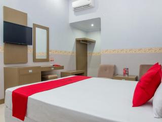 RedDoorz near Goa Panggung - 3
