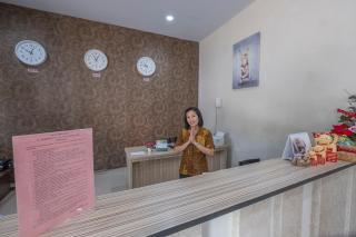 Hotel O Makassar near Pantai Losari formerly Hotel Astra Novilia - Makassar - 1