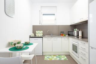 Apartamentos Cornellalux - Cornellà de Llobregat - 8