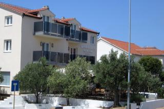 Viktoria Lodge Bed and Breakfast - Vodice - 2