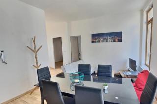 Des appartements au calme dans un immeuble historique - Béziers - 5