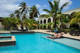 Talk of the Town Beach Hotel & Beach Club by GH Hoteles - Oranjestad - 0