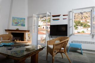The House at the Centre - Hydra - 8
