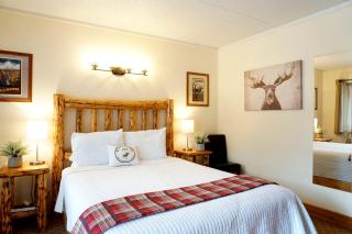 Moose Creek Inn - West Yellowstone - 0