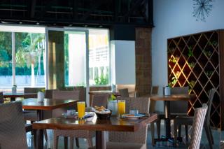 Container Inn Hotel Aeropuerto - 8