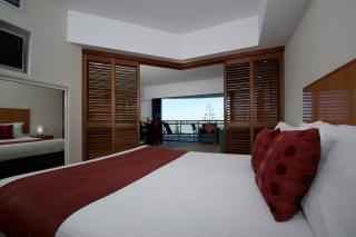 Ramada Resort by Wyndham Golden Beach - 1