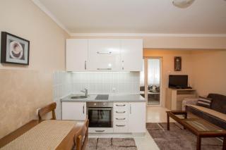 Valentina Apartman - Petrovac na Moru - 0