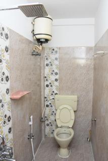 Cosy Homestay Behind Airport, close to DLF & RMZ IT park, MIOT and SRM Hospitals, Trade Center - Chennai - 3