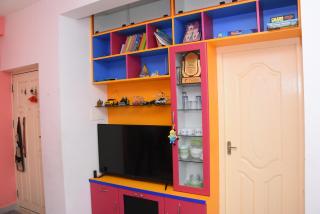 Cosy Homestay Behind Airport, close to DLF & RMZ IT park, MIOT and SRM Hospitals, Trade Center - Chennai - 4