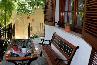 House inside garden - 5