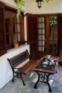 House inside garden - Volos - 8