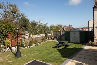 The cabin saracens head - Chapel Saint Leonards - 8