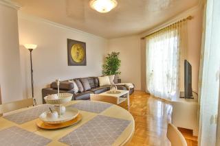 Apartment Gala with balcony and private parking - 6