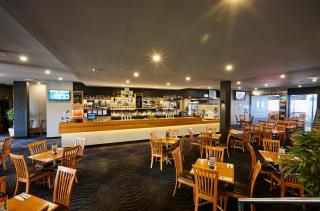 Mornington Hotel - 1
