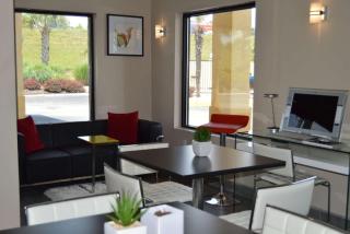 Super 8 by Wyndham Stockbridge - Stockbridge - 9