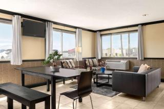 Super 8 by Wyndham Hanover - Hanover - 7