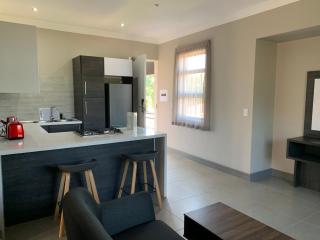 Hotel AT Hatfield Apartments - 6