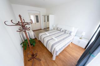 6 Bob's Apartments - 3 bedrooms, King size beds - Prague - 0