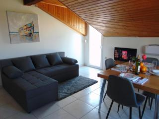 Apartment 2 - 9