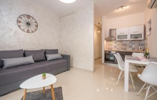Apartments Kekel - 0