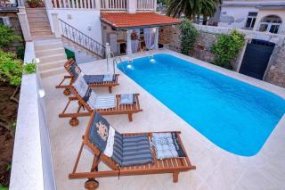 Seaside apartments with a swimming pool Jelsa, Hvar - 2067 - 6