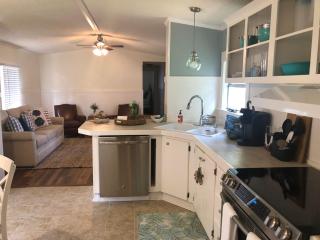 Beaufort SC New Renovation, Close to Parris Island, Historic Downtown, Beautiful Beaches, Sleeps 7 - Beaufort - 3