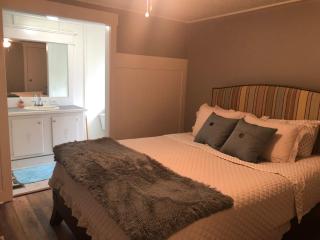 Beaufort SC New Renovation, Close to Parris Island, Historic Downtown, Beautiful Beaches, Sleeps 7 - Beaufort - 6