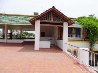 Nalla Eco Beach Resort - Pondicherry - 8