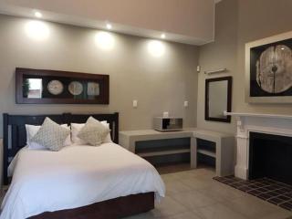 Izimbali Lodge and Restaurant - Ermelo - 1