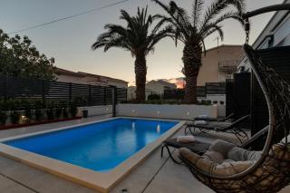 Lulani Makarska pool apartment - 2