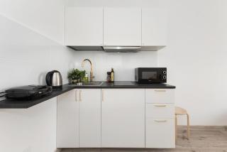 SuperApart Belwederska A MiniStudio, Balcony, Kitchen, Pet-Friendly, TV & Wifi - Varsavia - 1