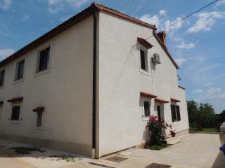 Apartment Nela - Bale - 6