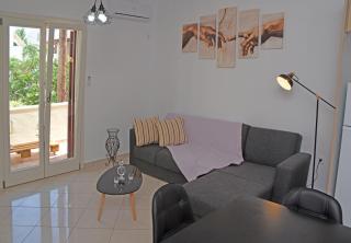 Little Yard Studios & Apartments #1 - Naxos Chora - 0