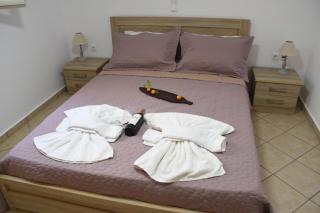 Little Yard Studios & Apartments #1 - Naxos Chora - 5