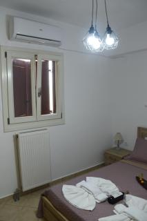 Little Yard Studios & Apartments #1 - Naxos Chora - 2